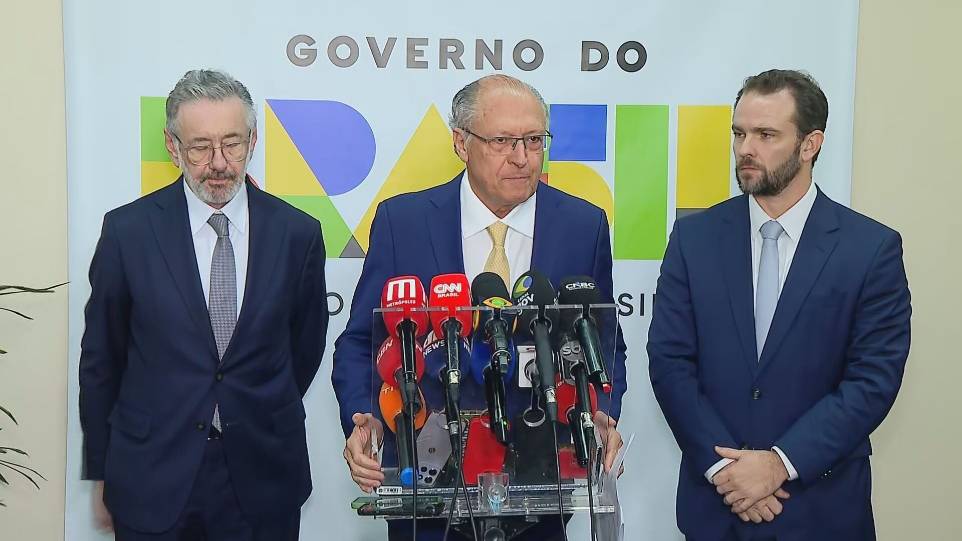 Bancos saem em defesa do Pix após avaliação dos EUA sobre novo tarifaço