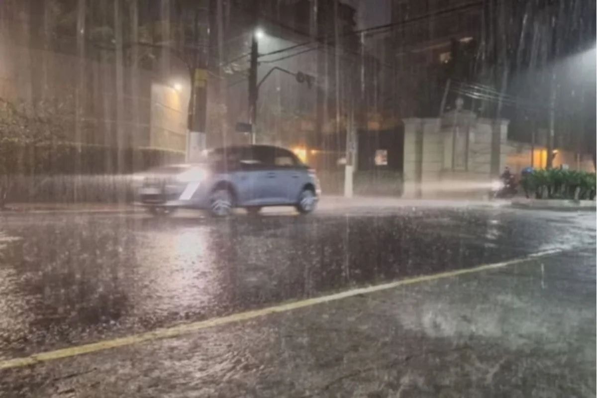 Alerta laranja: Inmet prevê virada do tempo e queda de granizo no estado