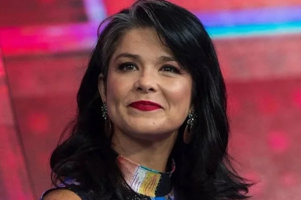 Após ser criticada, Samara Felippo explica fala sobre maternidade