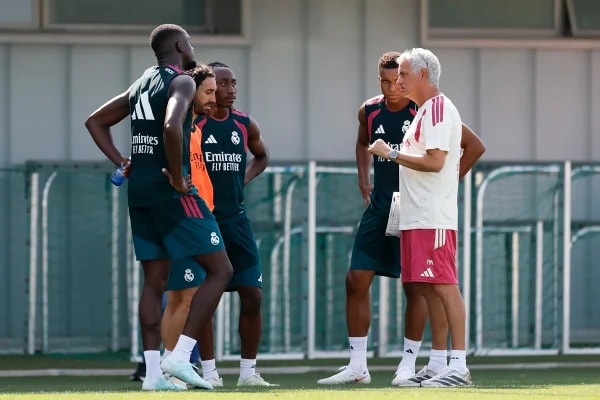 Mourinho demonstra confiança e vê Real Madrid pronto para temporada