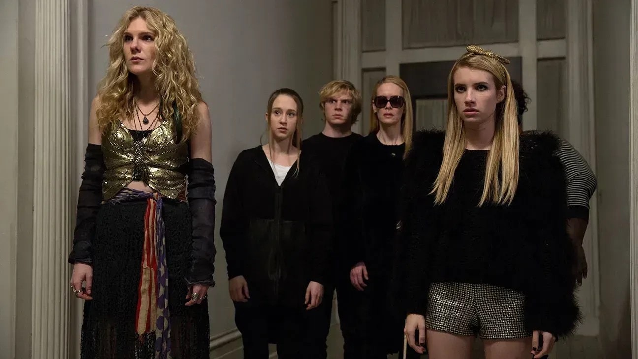 Emma Roberts revela escolha inusitada em seu casamento; entenda