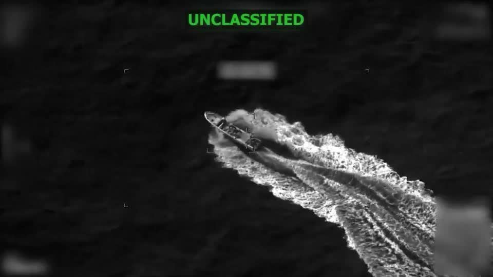 Ataque dos EUA contra barco no Pacífico deixa pelo menos três mortos