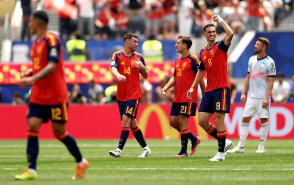 Pela 2ª vez na história, França e Espanha se enfrentam na Copa