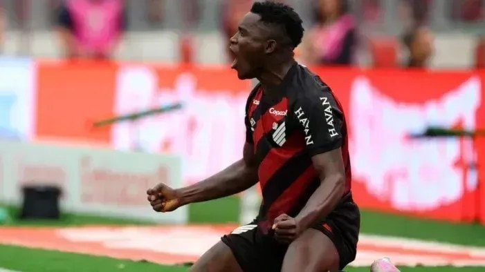 Bruno Henrique elogia jovem do Flamengo: “Tem muita qualidade”