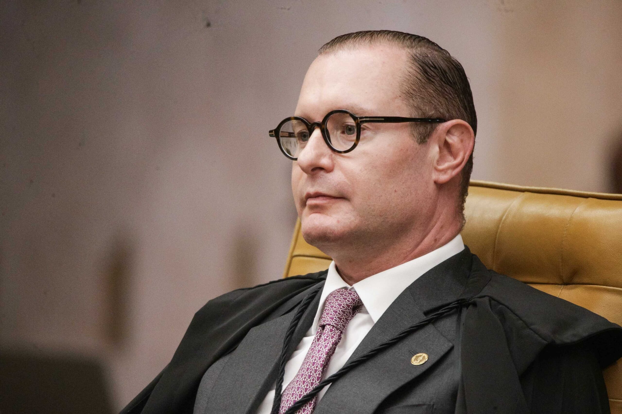 Zanin mantém desembargador como governador interino do Rio