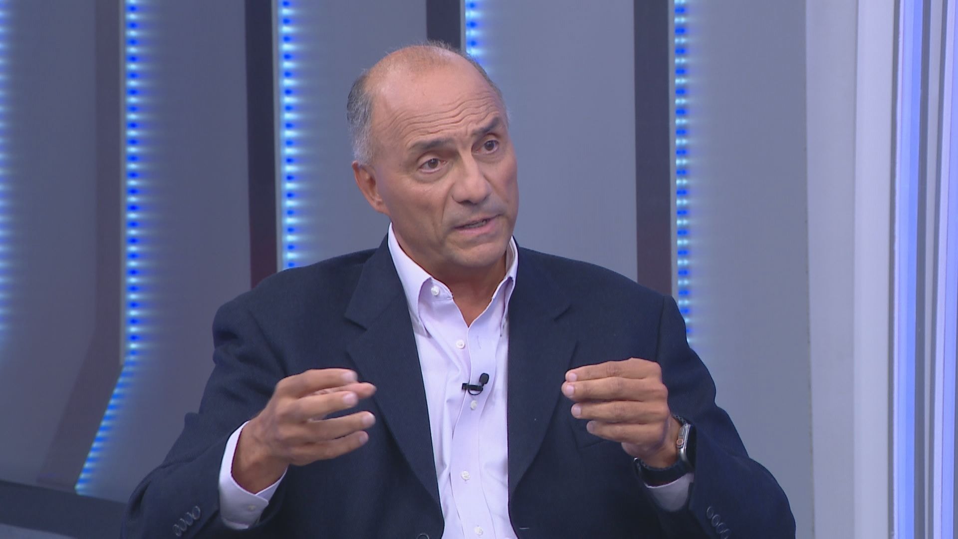 Problema fiscal não será resolvido só com corte de gastos, diz Kayath à CNN