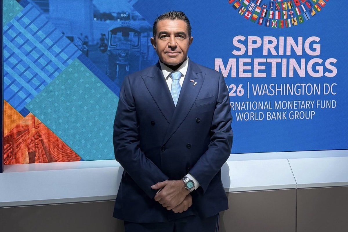 Quem é o secretário de Trump que chamou brasileiras de "raça maldita"