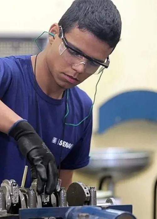 Senai abre 4,8 mil vagas de cursos técnicos na Bahia com 900 bolsas