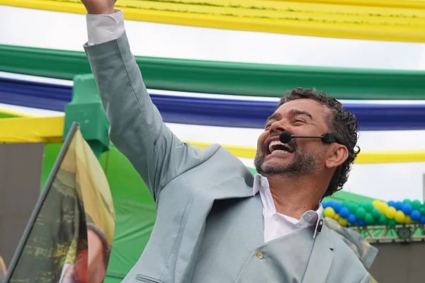 Candidato barrado pelo TRE-RJ pagou R$ 100 mil do Fundão à própria empresa