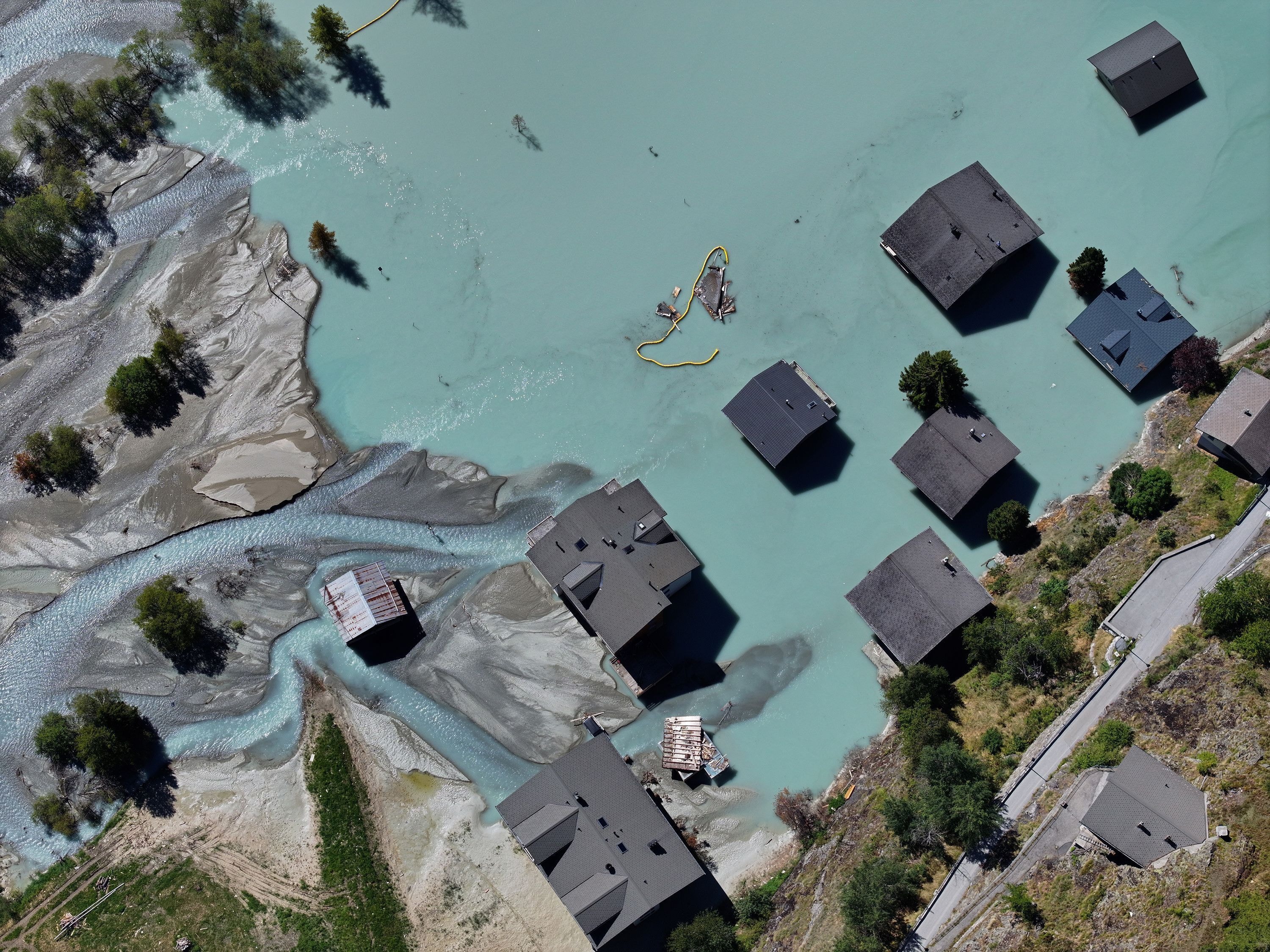 Nepal reconstruirá sistema de alerta na fronteira com a China após enchente