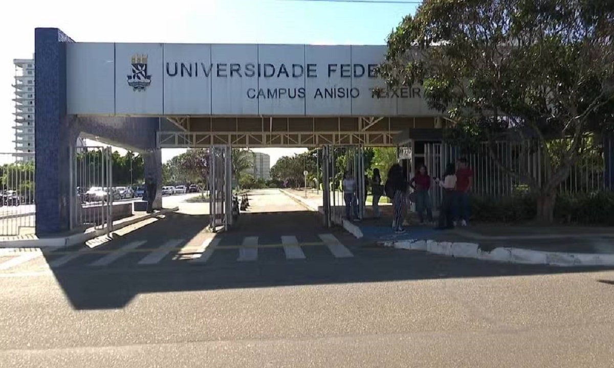 Inscrições para concurso da Ufba com 139 vagas terminam nesta quinta; salários vão até R$ 5,2 mil