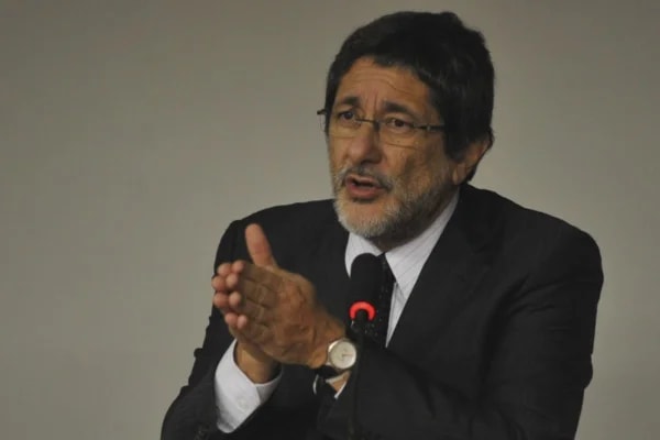 Lula quer aval da equipe econômica em plano de governo para acalmar mercado