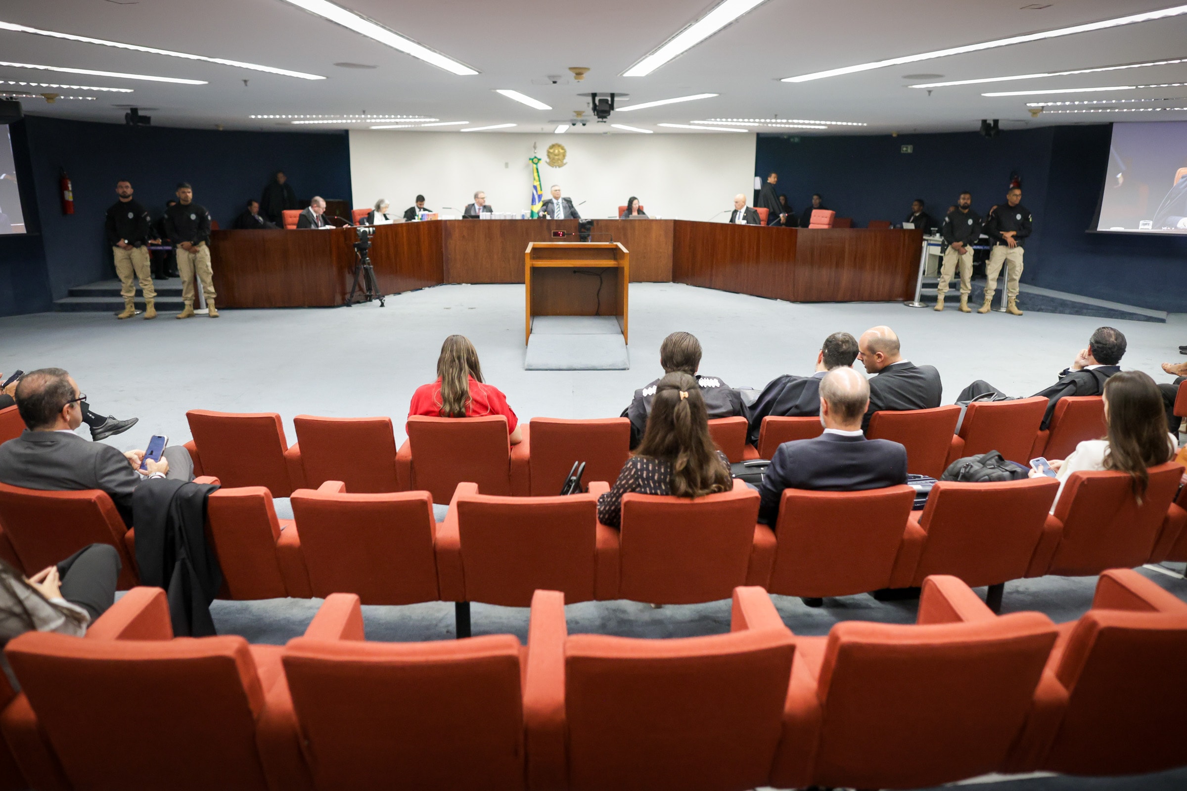 STF oficializa fim da aposentadoria compulsória como punição a juiz