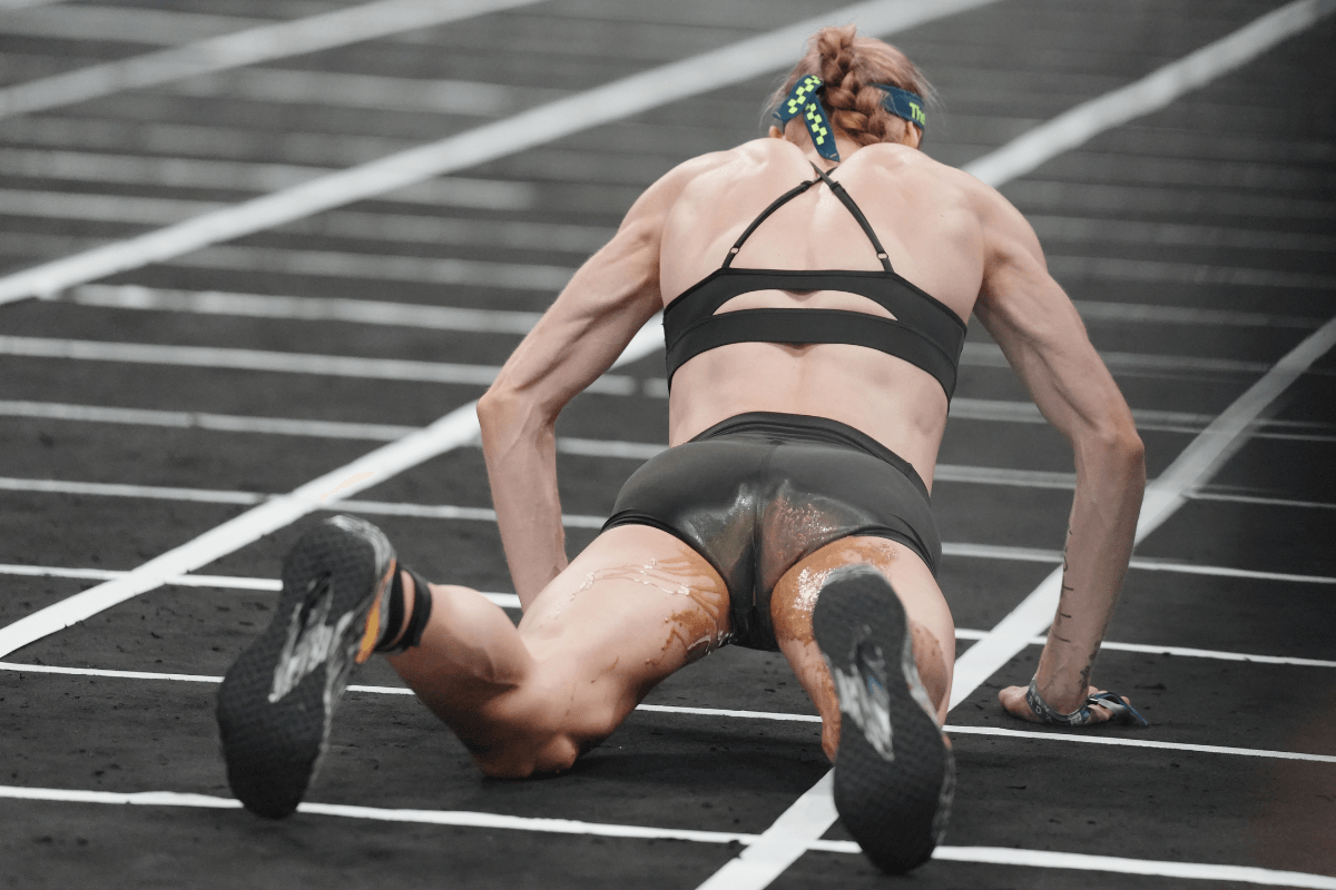 Atleta que defecou em prova de Hyrox pede perdão e abre mão da vitória