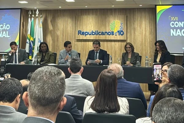 Em convenção, Republicanos decide ficar neutro na eleição presidencial