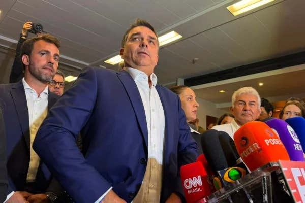 Skaf insinua apoio a Flávio após evento com candidato na Fiesp