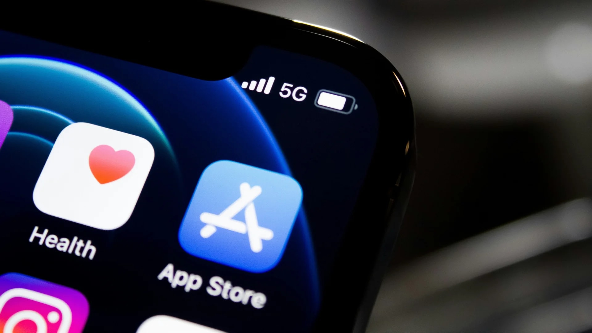 Telegram volta à App Store após remover conteúdo infantil ilegal