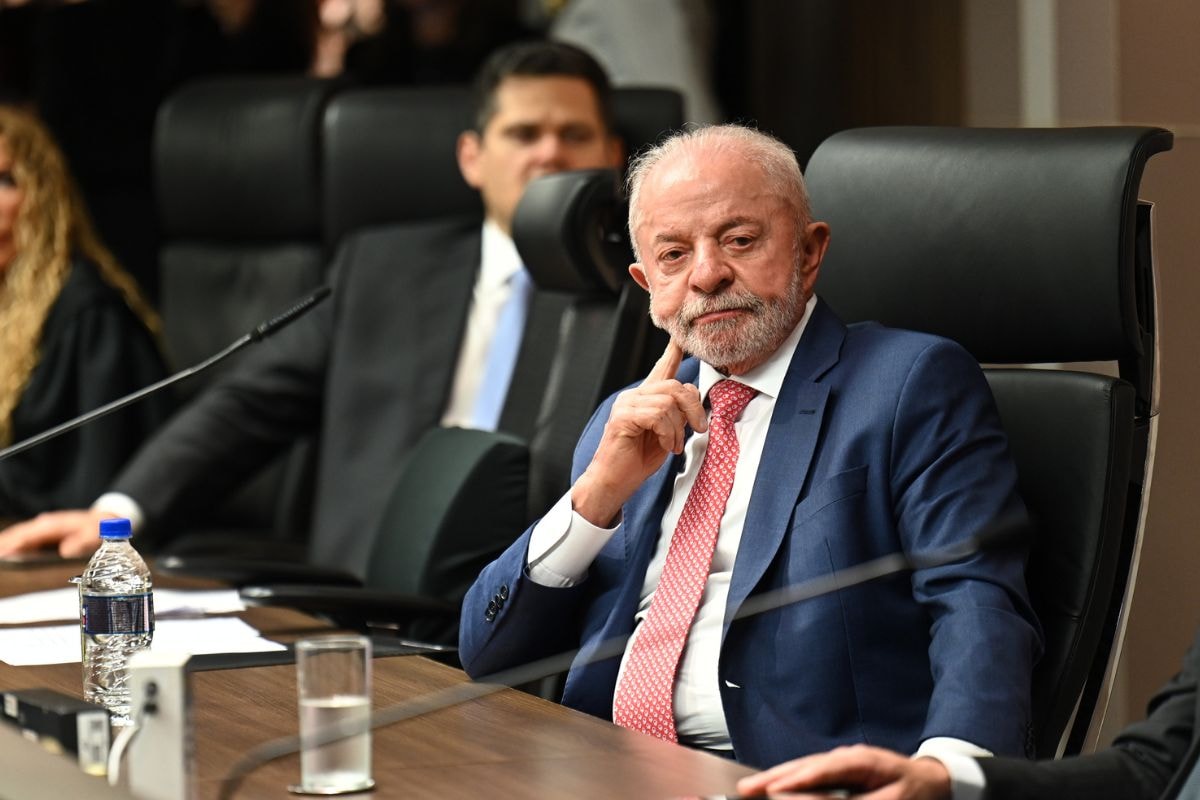Lula volta a cobrar PEC da Segurança e diz que governadores são "reféns" das polícias