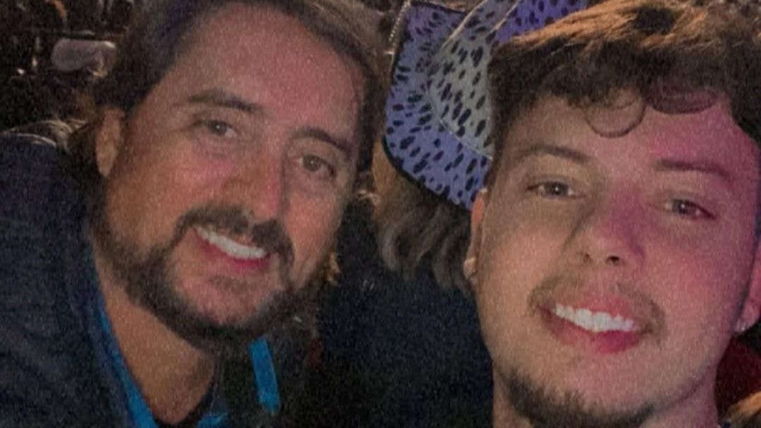 Maestro derruba violino de R$ 5,8 milhões em concerto, diz site