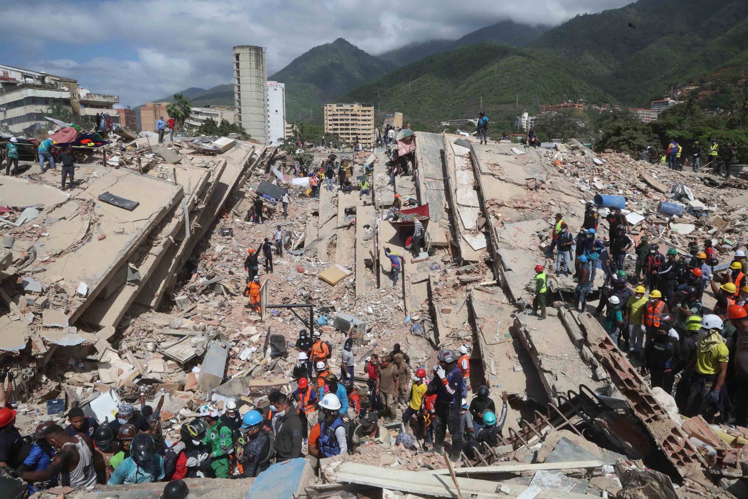 Estado mais afetado por tremores na Venezuela enfrenta falta de comida