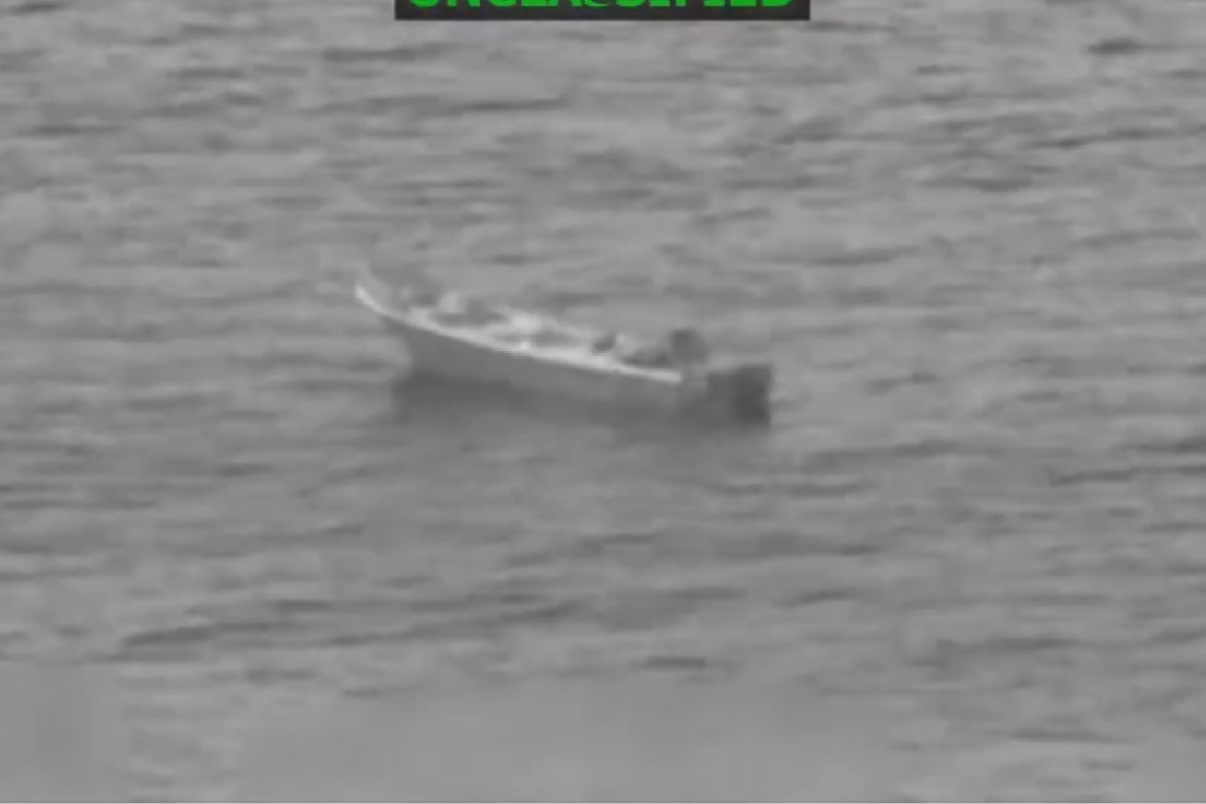 EUA ataca embarcação no Pacífico e mata duas pessoas. Vídeo