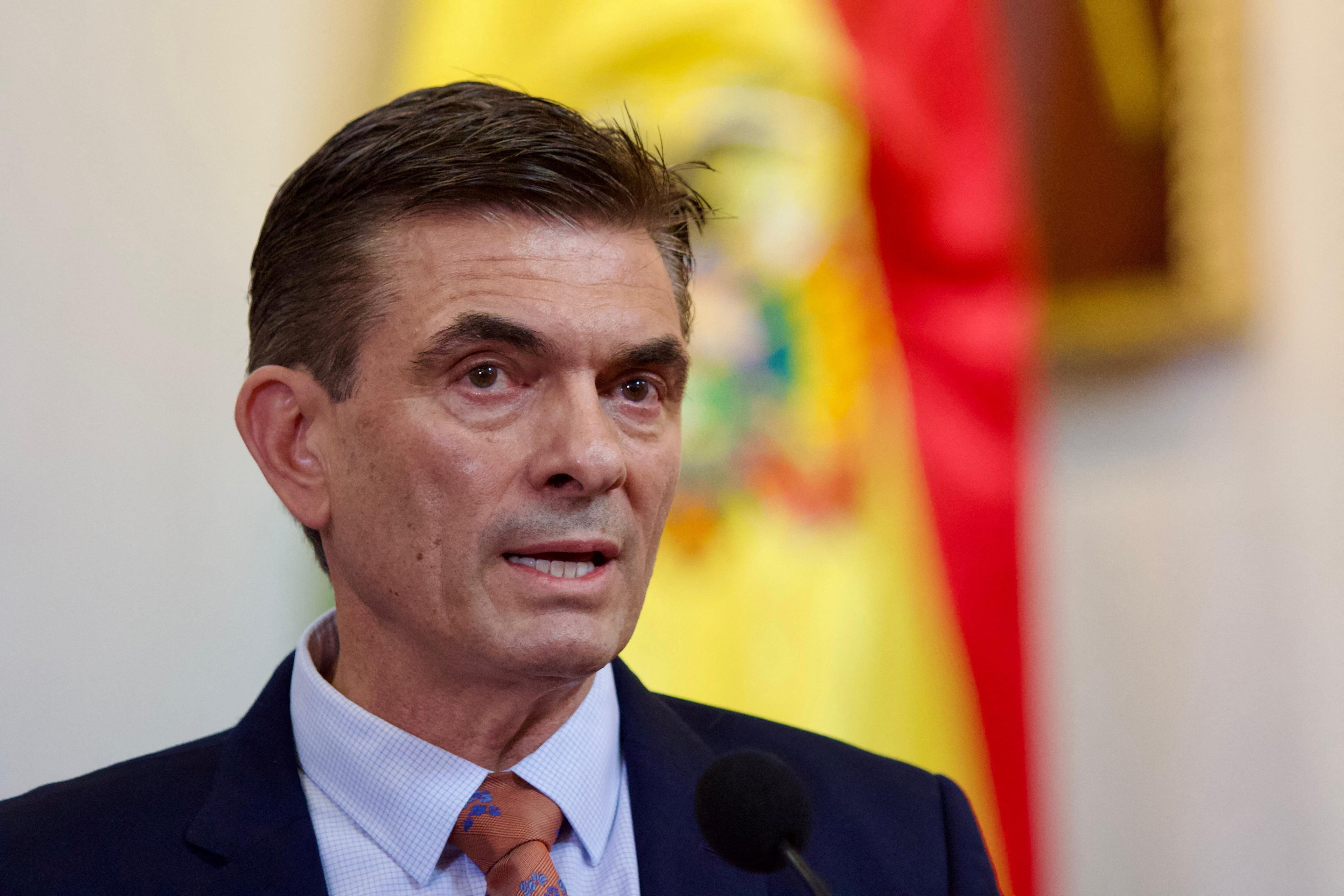 Prefeito de cidade da Bolívia se esconde após ter casa saqueada, diz jornal