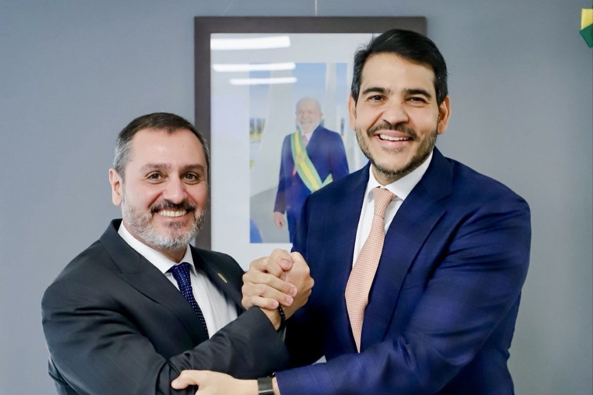 Após denúncia de Flávio, MPE pede apuração do STF sobre Andrei e Messias