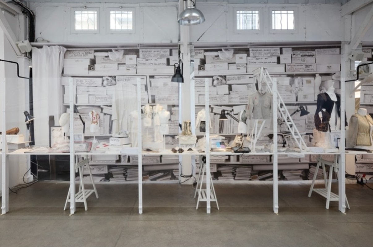 Leilão inédito tem itens do arquivo pessoal de Martin Margiela