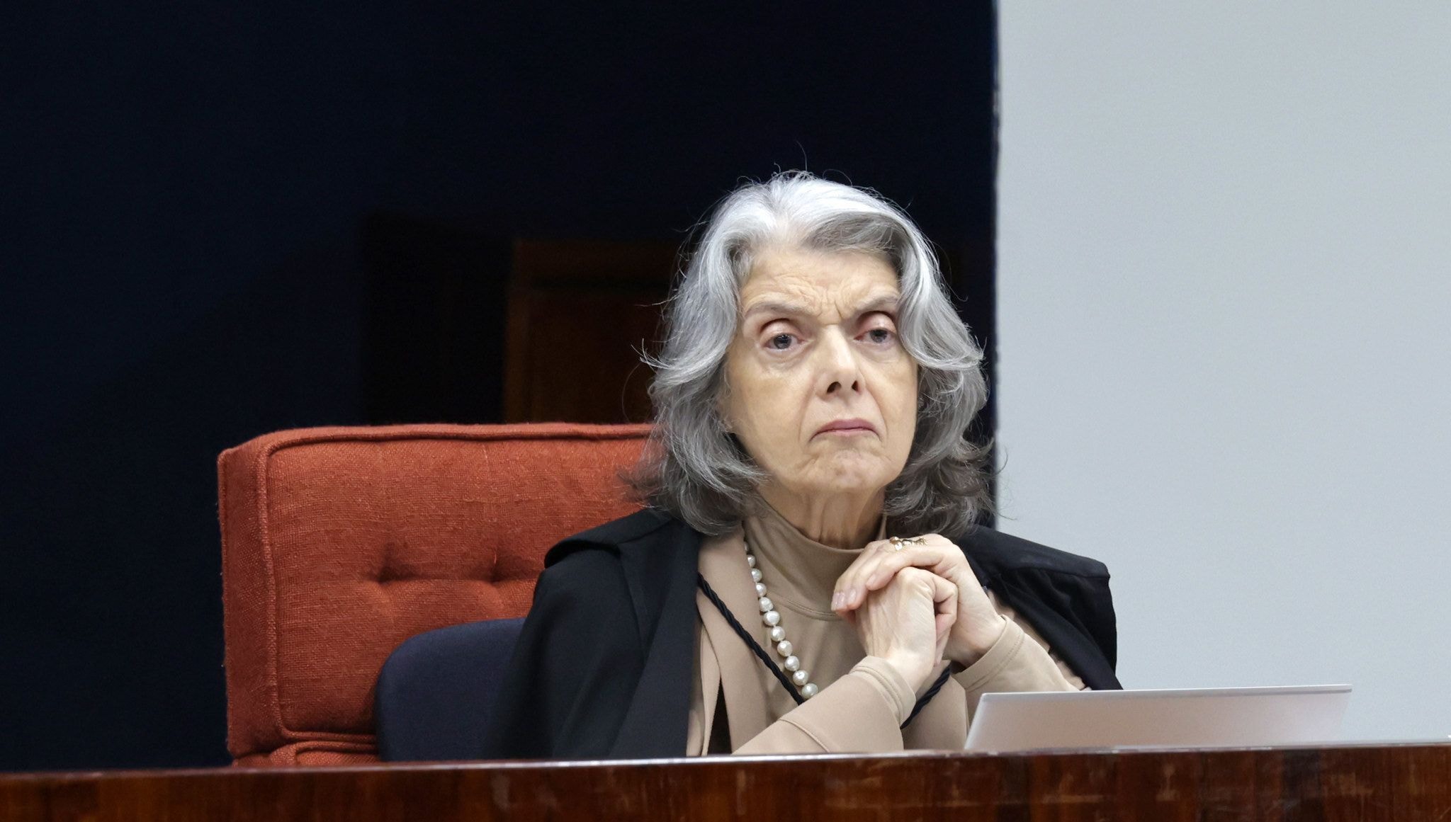 TCE-RJ rejeita contas de 2025 de Cláudio Castro por 3 votos a 1