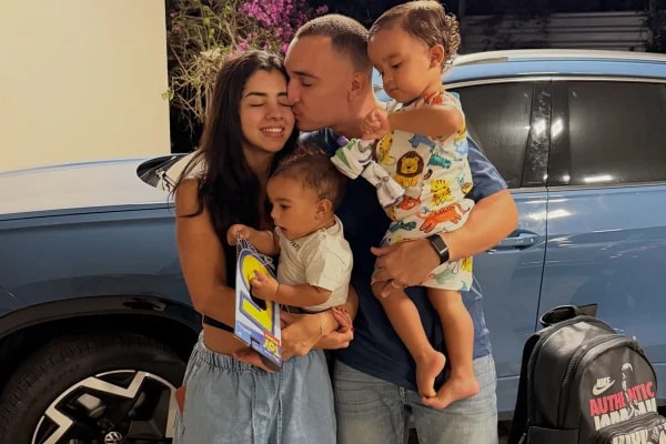 Filhos de João Gomes se empolgam ao assistir show do pai no Rock in Rio