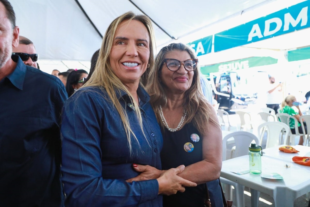 Celina anuncia obra de saneamento e promete mudanças em licitações