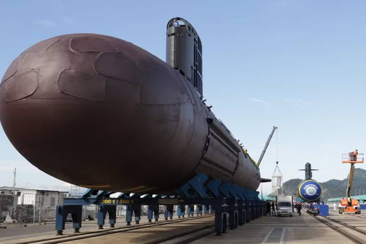 Brasil e França se unem para exportar submarinos à América Latina