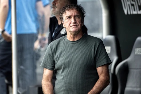Cuca destaca defesa do Santos após classificação na Sul-Americana