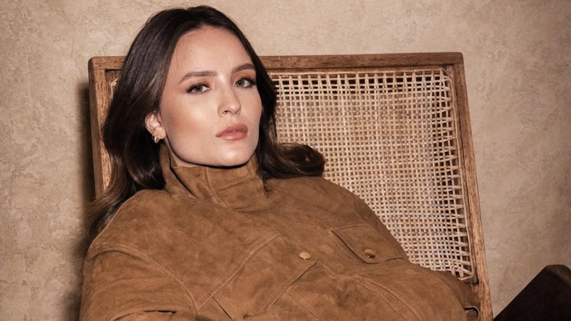 Larissa Manoela viraliza com reação ao ver marido sem barba; assista