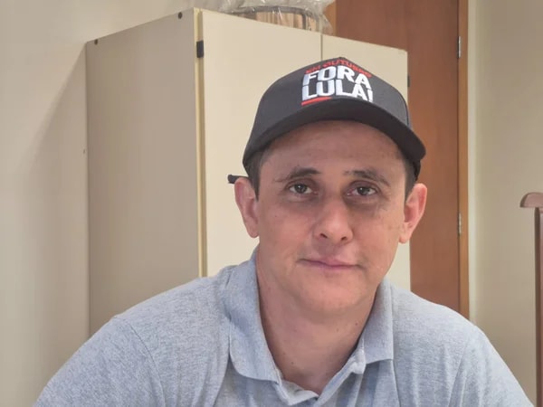 Candidatura de Cunha em MG é "problemaço", diz irmão de Cleitinho