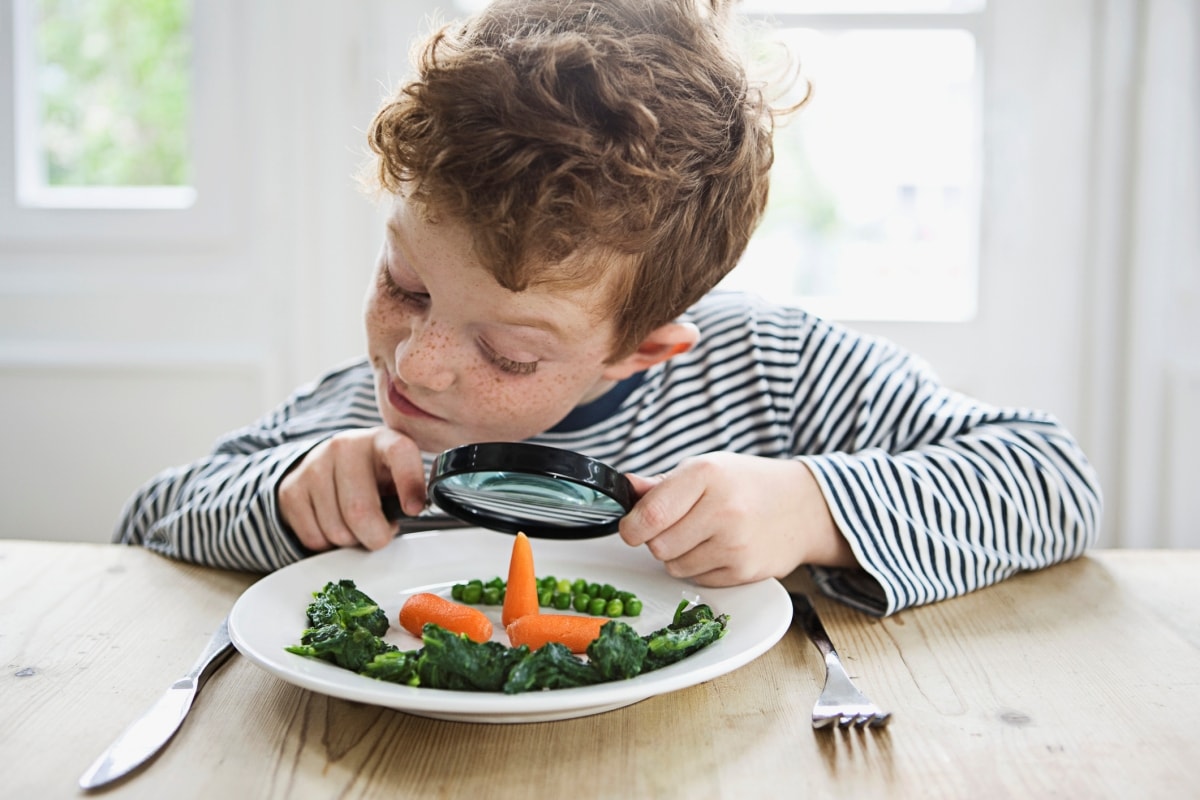 Seu filho pode ser vegano? Veja o que considerar antes da decisão