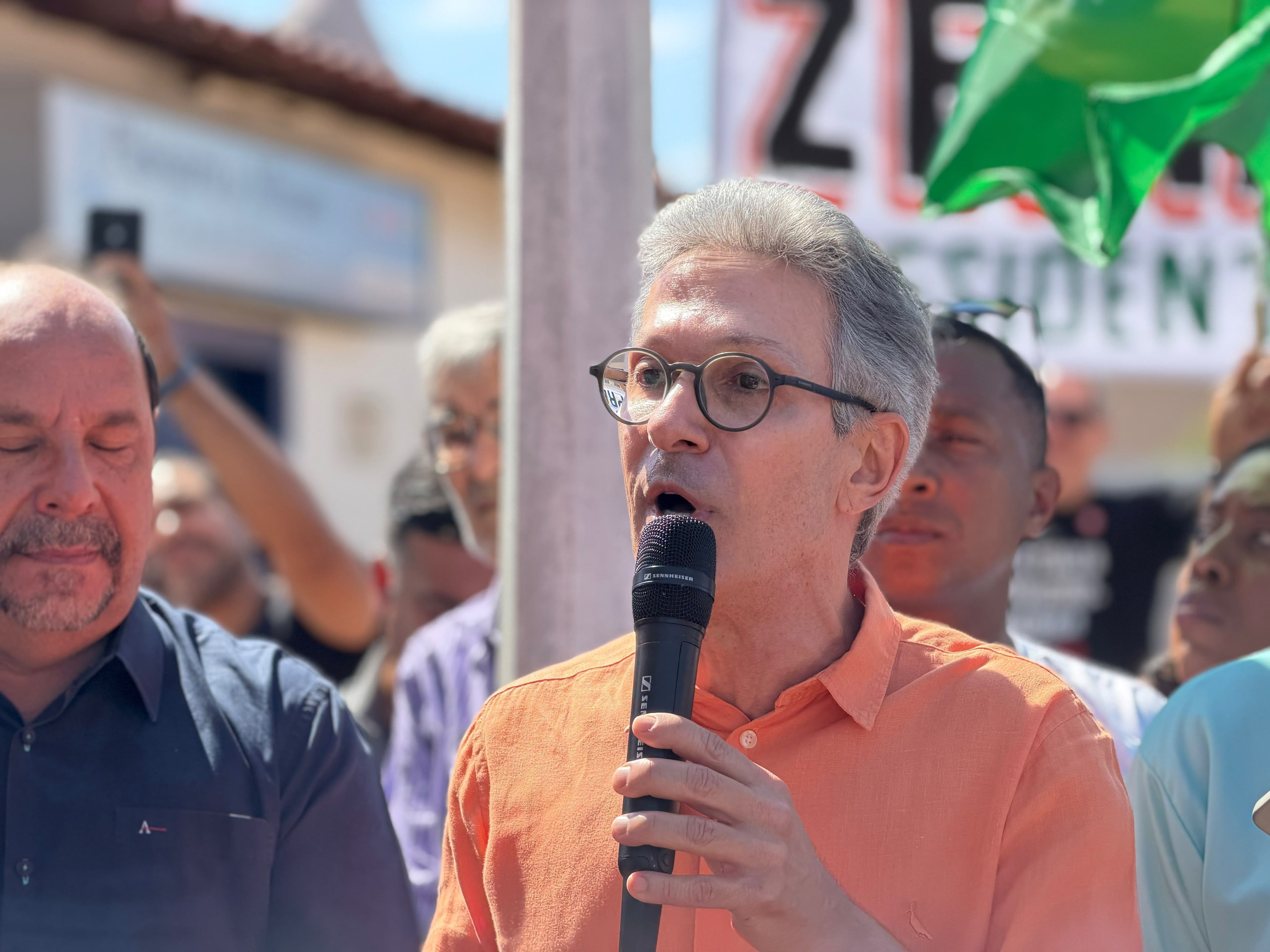 Em ato, Zema critica “turminha” do STF e defende Cármen Lúcia: “É do bem”