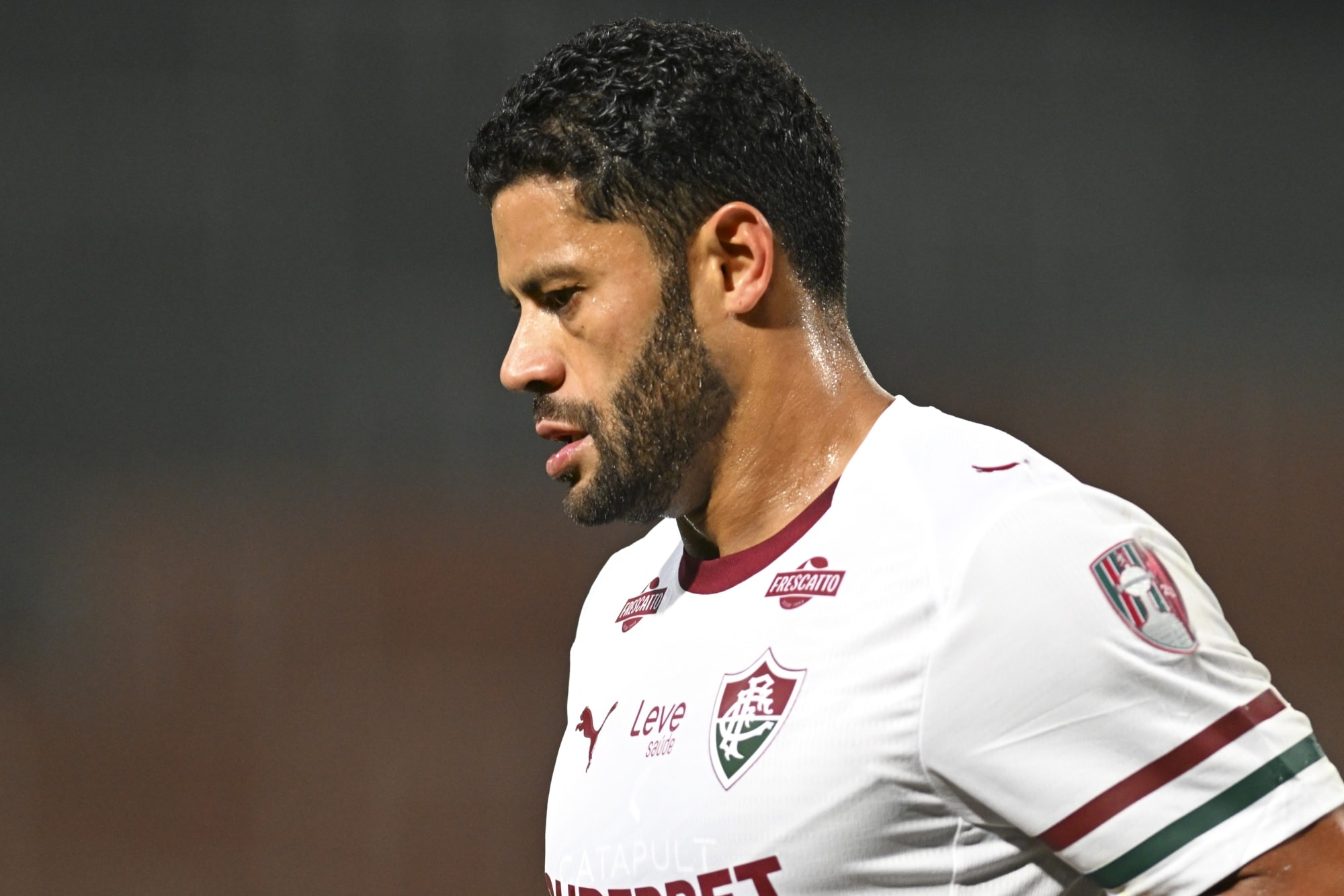 Hulk desabafa após discussão com torcida: “Jamais vou faltar com respeito”