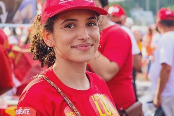 Quem é Izadora Dias, candidata do PCO ao governo de São Paulo
