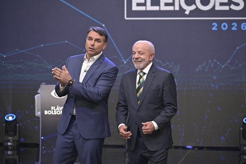 Ataques marcam 1º debate na TV entre Lula e Flávio; veja principais pontos