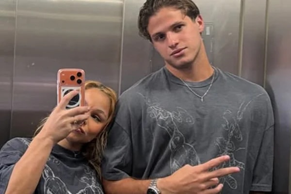 Quem é o goleiro Felipe Carneiro, novo namorado de Flávia Saraiva