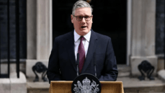 Primeiro-ministro do Reino Unido, Keir Starmer, renuncia ao cargo