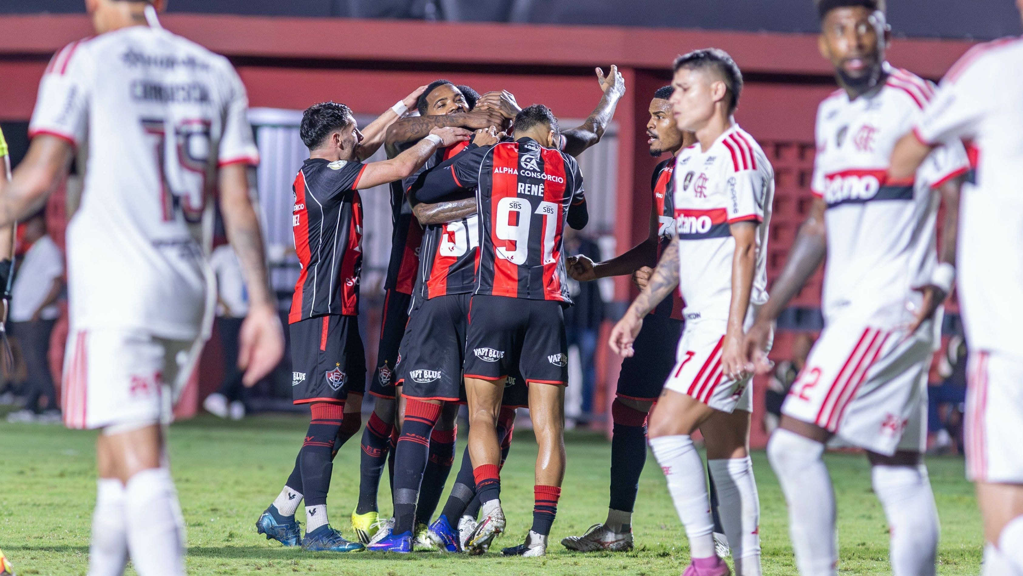 Bragantino x Vitória: horário e onde assistir ao jogo do Brasileirão