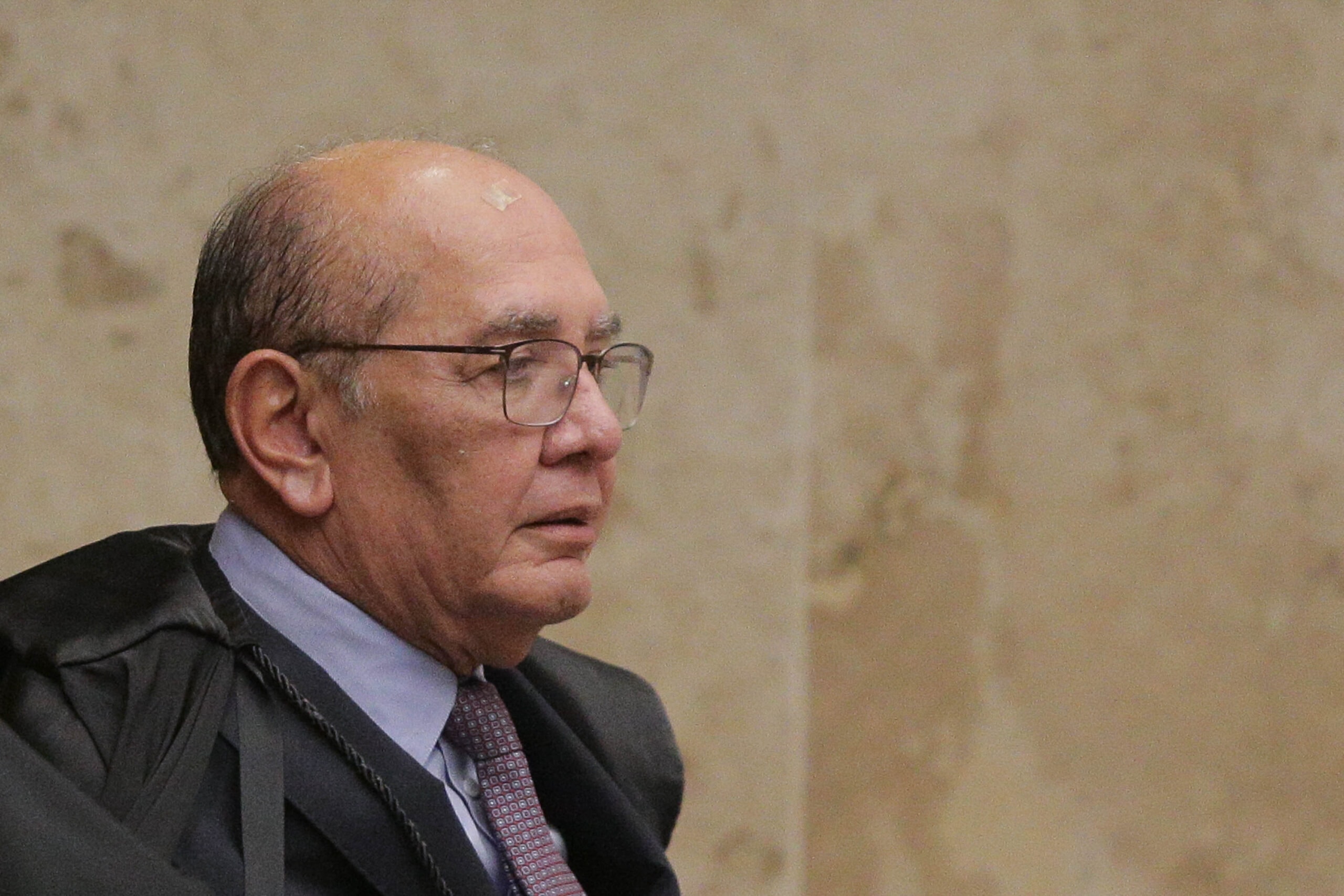 Gilmar decide que reajuste de Lula ao Bolsa Família não viola lei eleitoral
