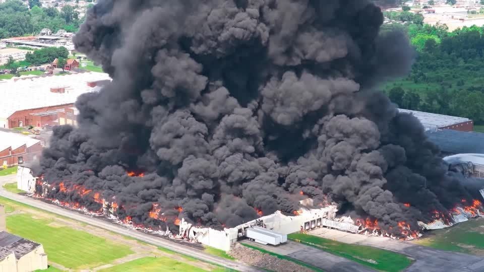 Segunda maior refinaria da Venezuela é paralisada após incêndio