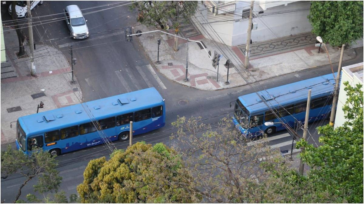 Nova lei obriga BH a instalar abrigo em pontos de ônibus