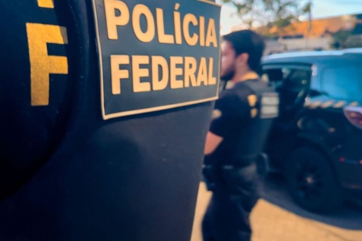 Ação que mirou Dr. Furlan apreendeu armas e pilha de dinheiro. Entenda