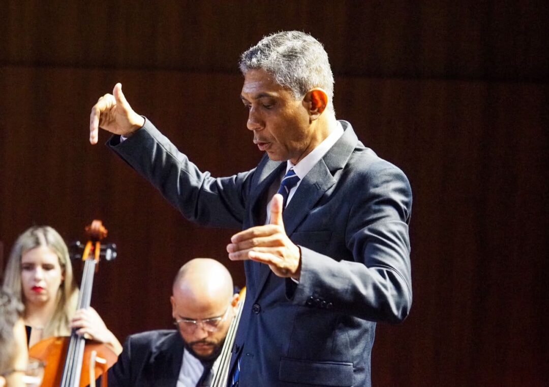 Orquestra Sinfônica da Amazônia estreia a Série Amazônia com concerto gratuito no Teatro Amazonas