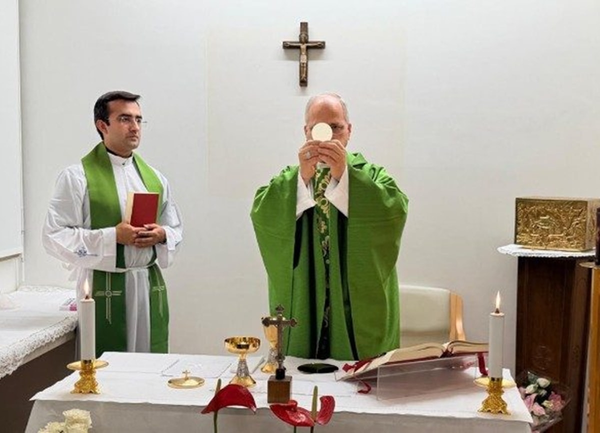 Papa Leão XIV celebra missa, em primeiras imagens divulgadas após cirurgia