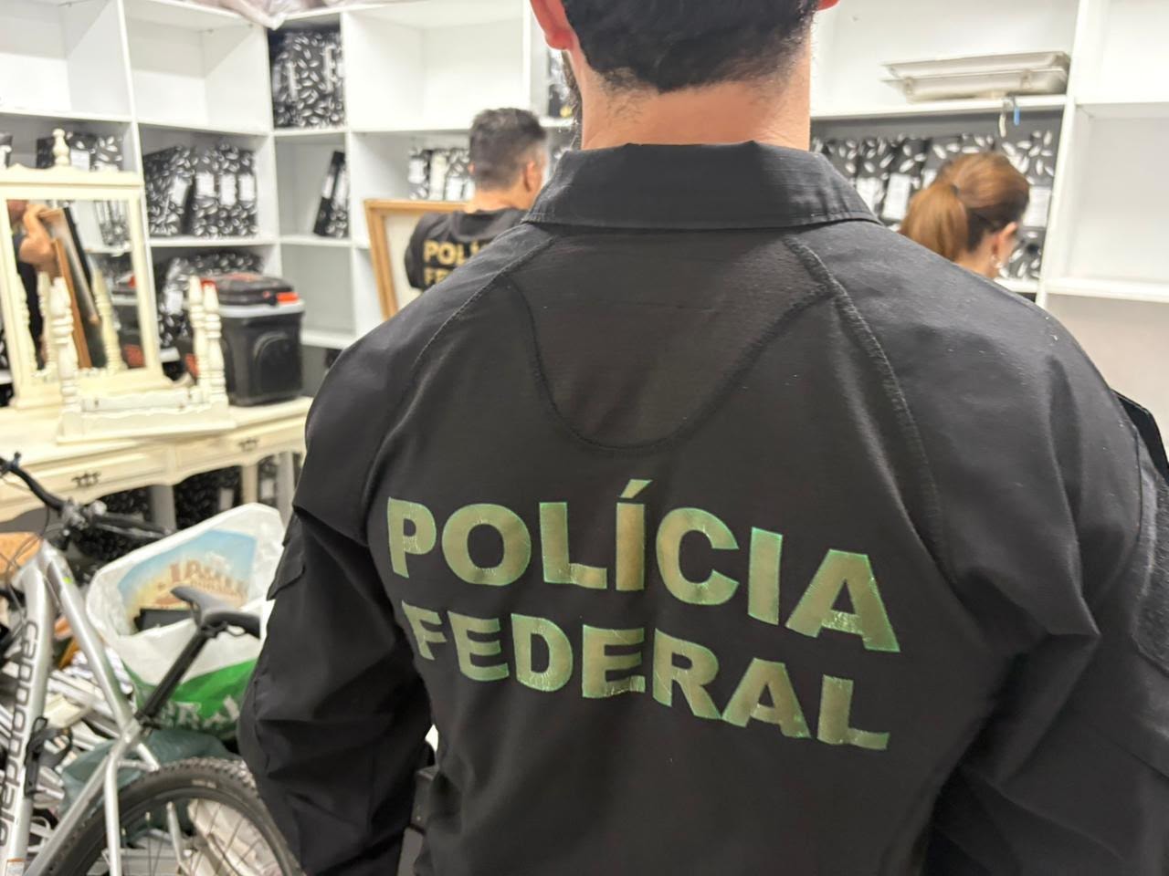 Mala com R$ 1,6 milhão leva PF a ampliar investigação sobre corrupção